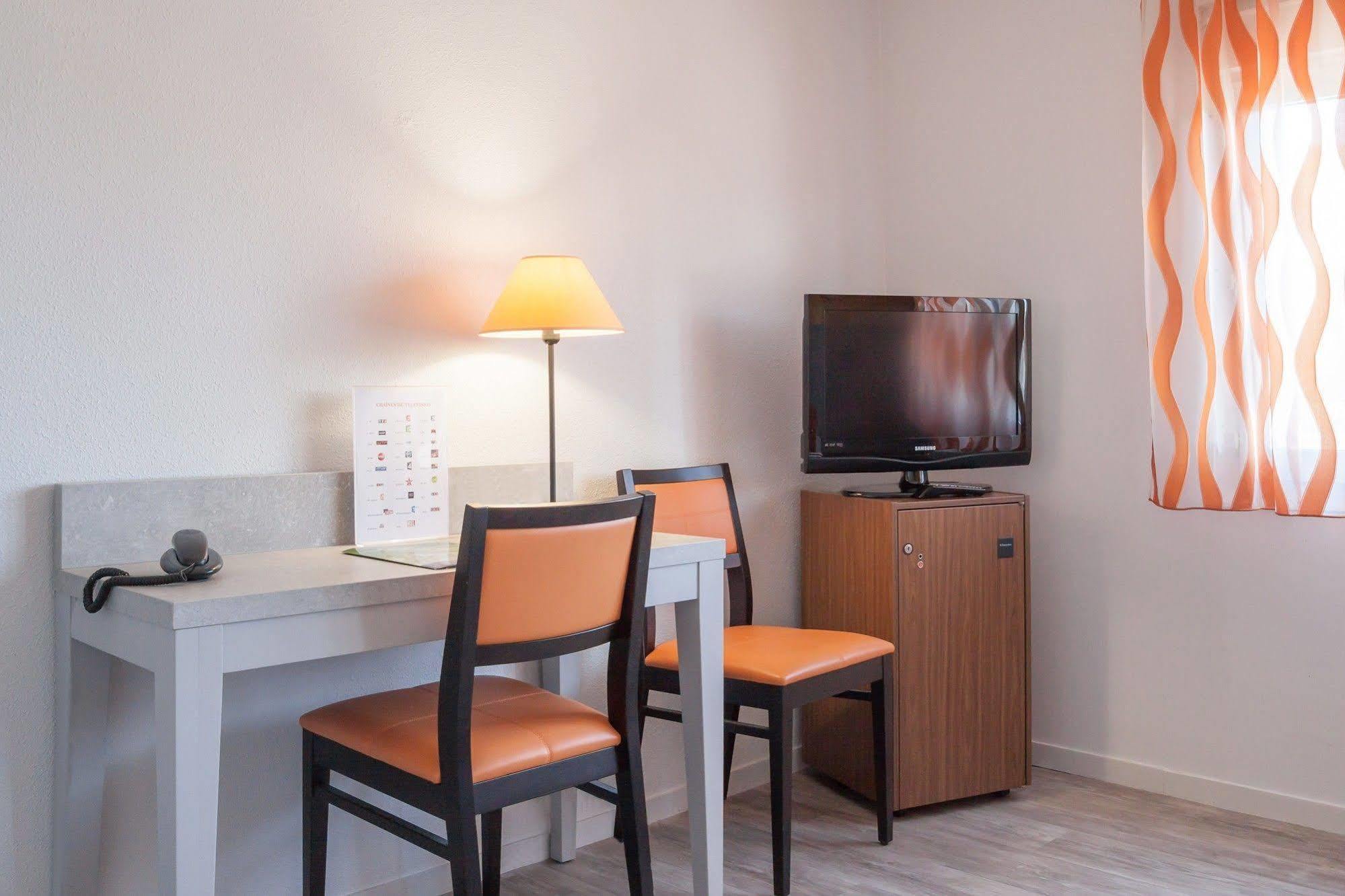 Logis Hotel L'Escargotiere Dijon Sud - เชอโนฟ ภายนอก รูปภาพ
